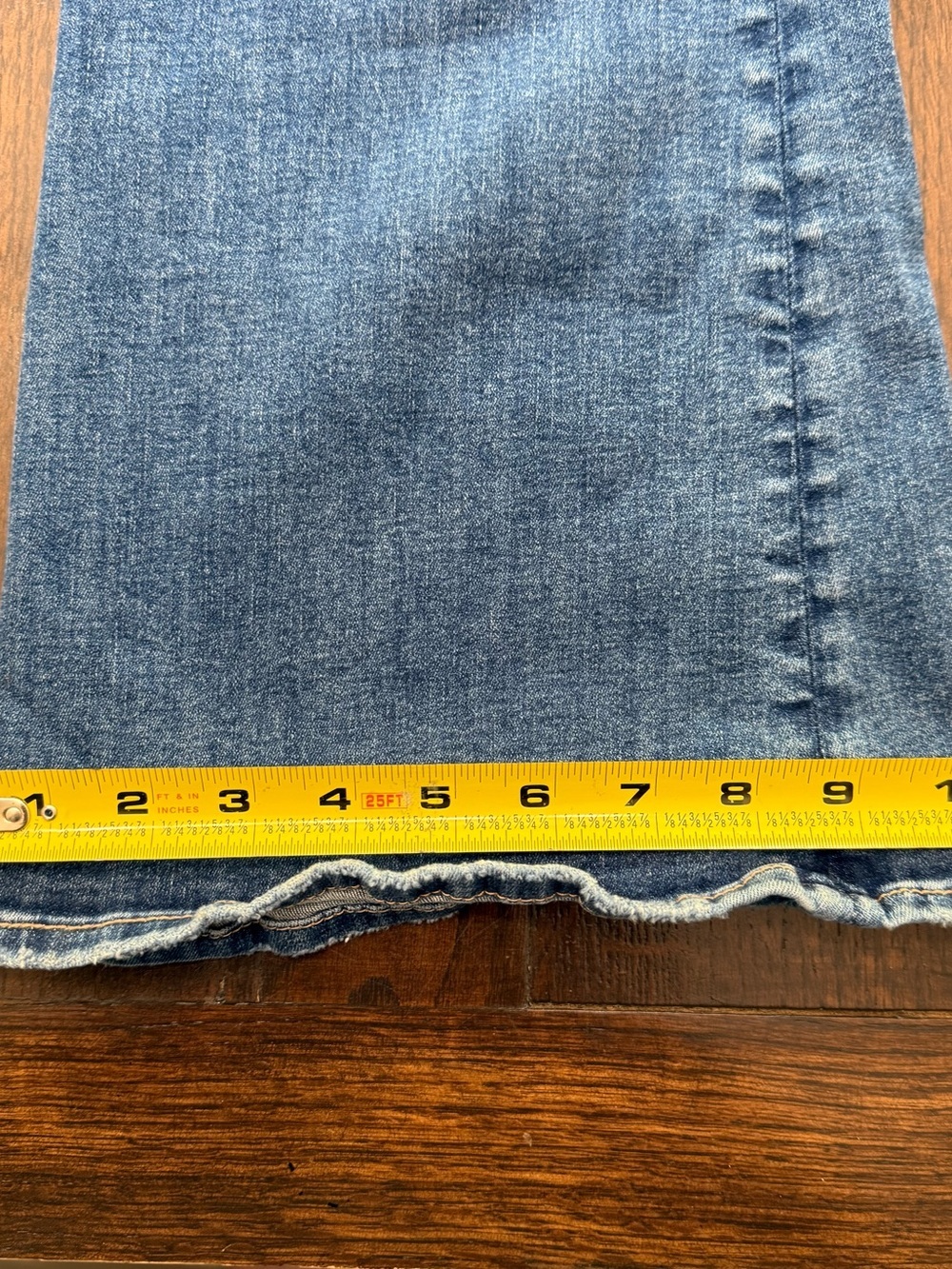 American Eagle Outfitters Super High-Rise Medium Wash Jeans Flare Size 6 - Picture 11 of 11